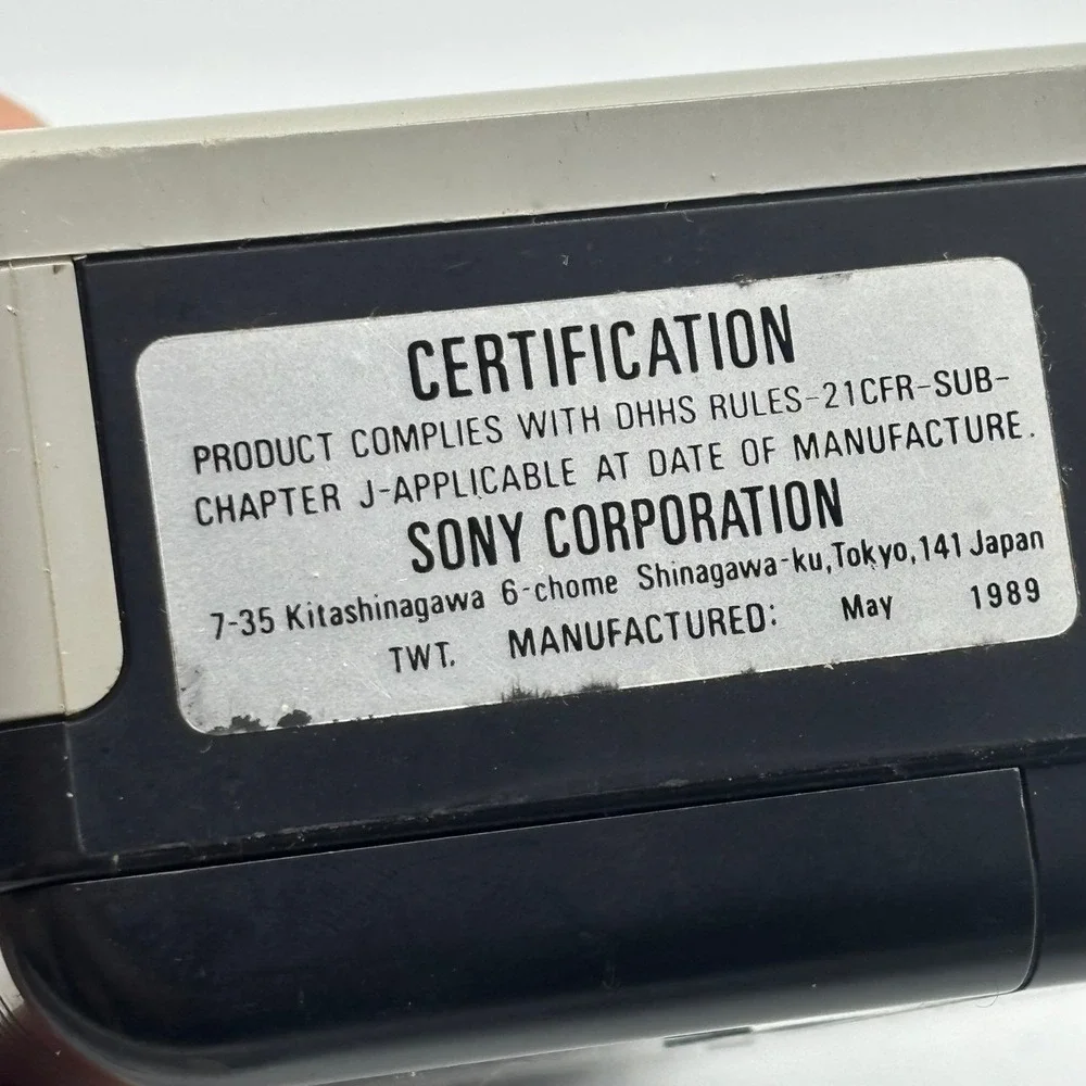 Vintage Sony Watchman FD-230 Portable Black & White TV For Parts Repair